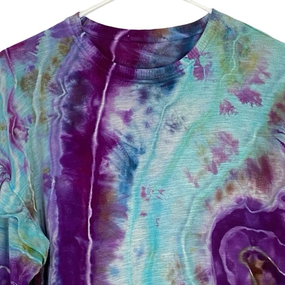 Monrow Tie Dye Sweatshirt Womens Size Medium Pullover Ruffle Purple Upcycled - Picture 12 of 12